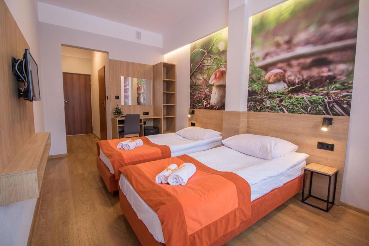 Hotel Osrodek Wypoczynkowy Iskra Piwniczna-Zdroj Esterno foto
