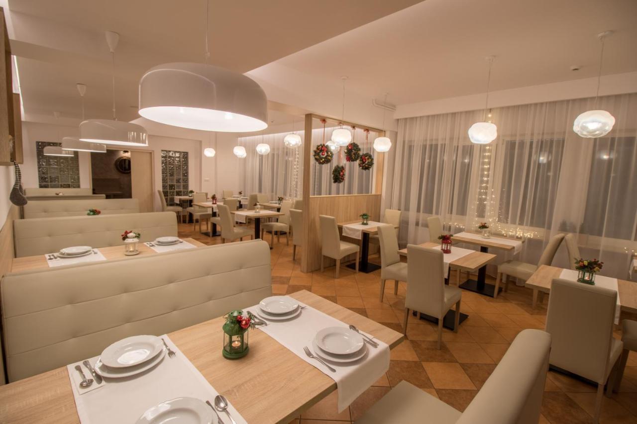 Hotel Osrodek Wypoczynkowy Iskra Piwniczna-Zdroj Esterno foto